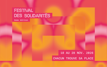 titre du festival sur fond coloré